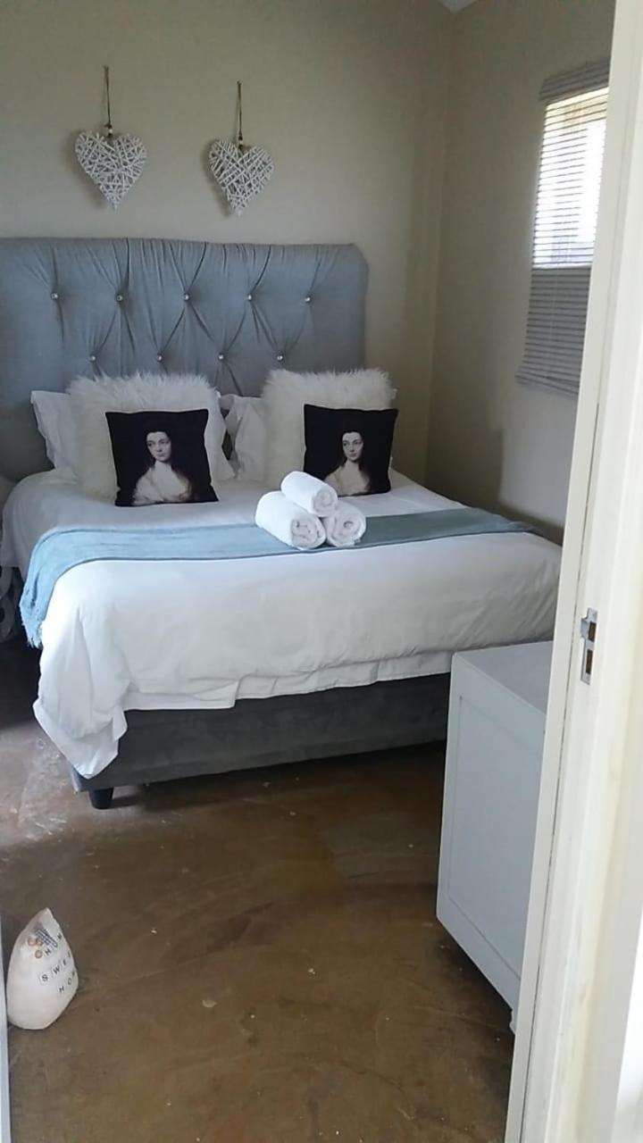 Lola'S Self Catering Accommodation Clarens Exteriör bild