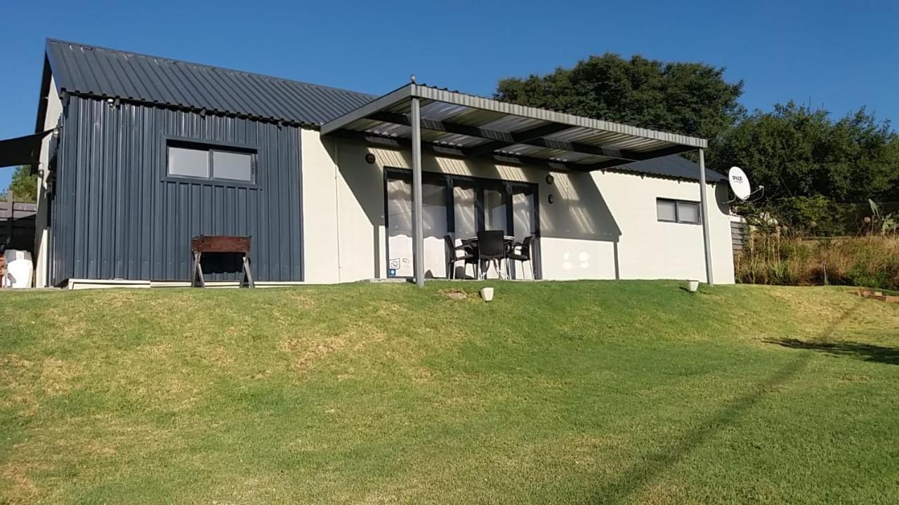 Lola'S Self Catering Accommodation Clarens Exteriör bild
