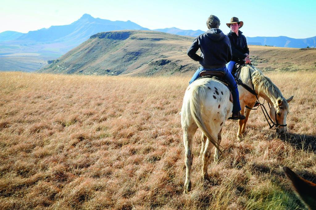 Lola'S Self Catering Accommodation Clarens Exteriör bild