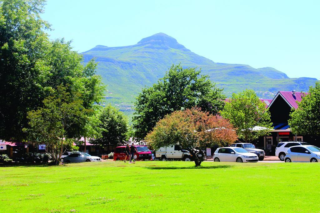 Lola'S Self Catering Accommodation Clarens Exteriör bild