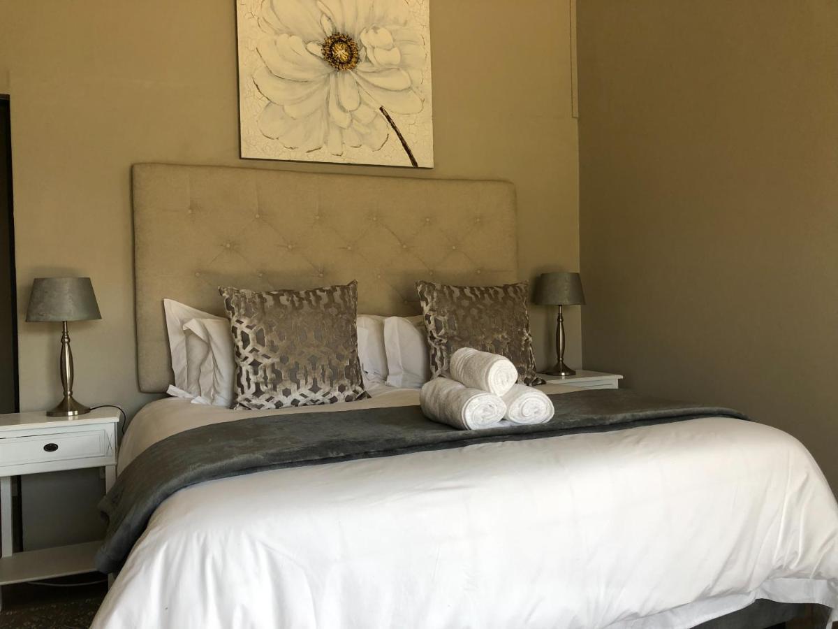 Lola'S Self Catering Accommodation Clarens Exteriör bild